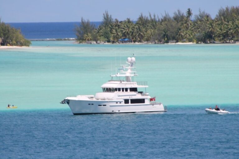 The 23m Yacht BEYOND CAPRICORN