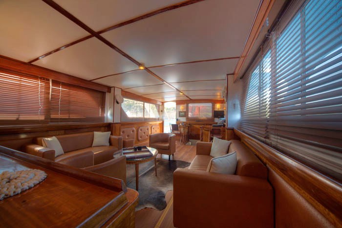 The 23m Yacht DERAMORE
