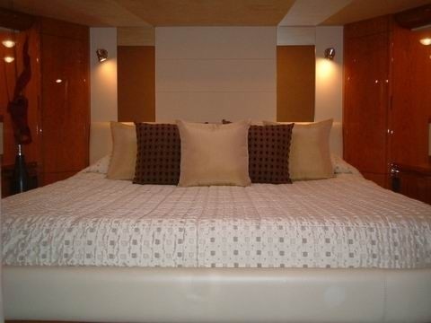 The 23m Yacht DUST