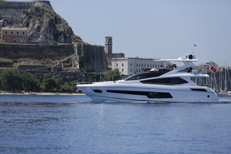 The 23m Yacht FINEZZA
