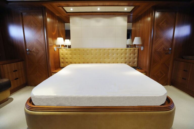 The 23m Yacht HAPPY FEET