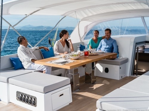 The 23m Yacht LEO