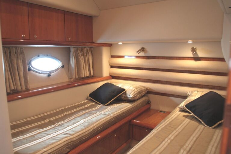 The 23m Yacht LUCKY SEVEN