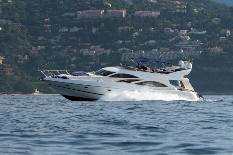 The 23m Yacht LUCKY SEVEN