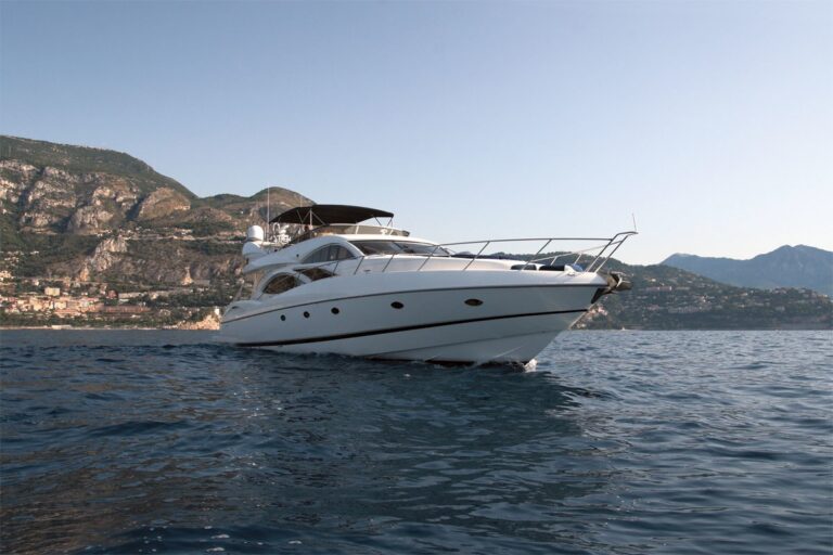 The 23m Yacht LUCKY SEVEN