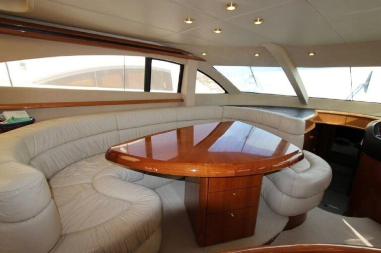 The 23m Yacht LUCKY SEVEN