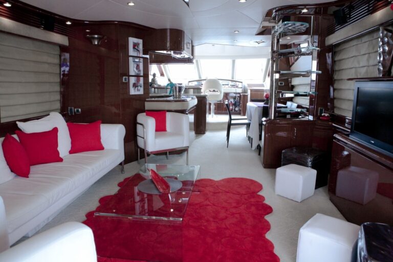 The 23m Yacht LUDI