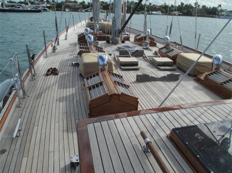 The 23m Yacht NORTHERN STAR