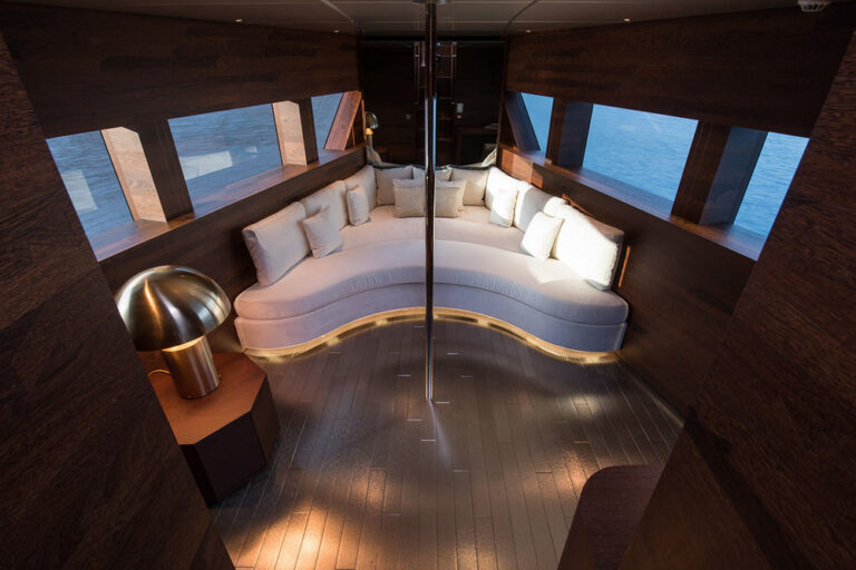 Savannah fore seating