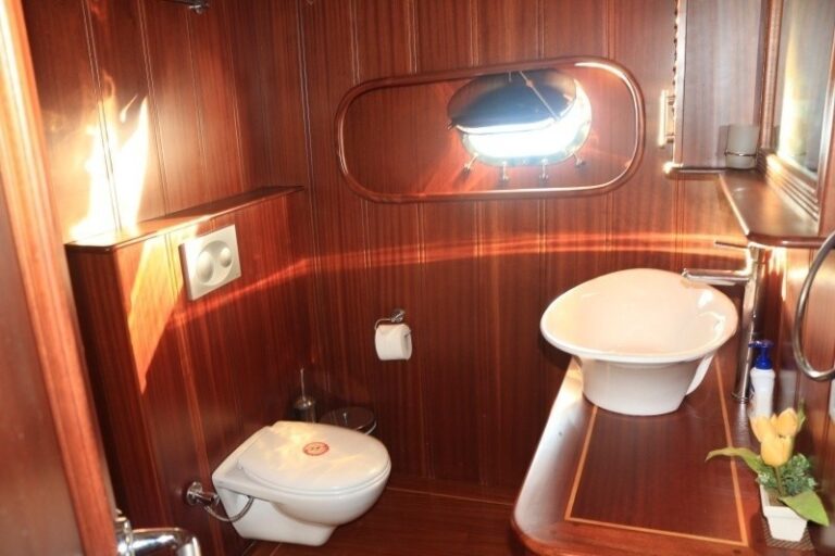 The 24m Yacht BILIZ