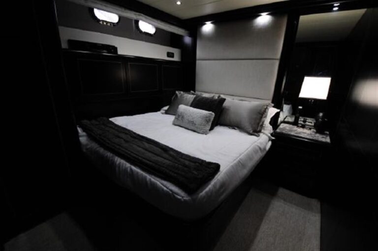 The 24m Yacht COAL BLOODED