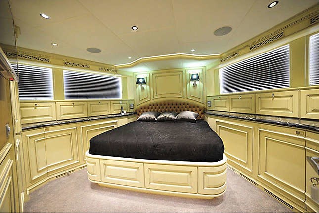 The 24m Yacht DESTINY