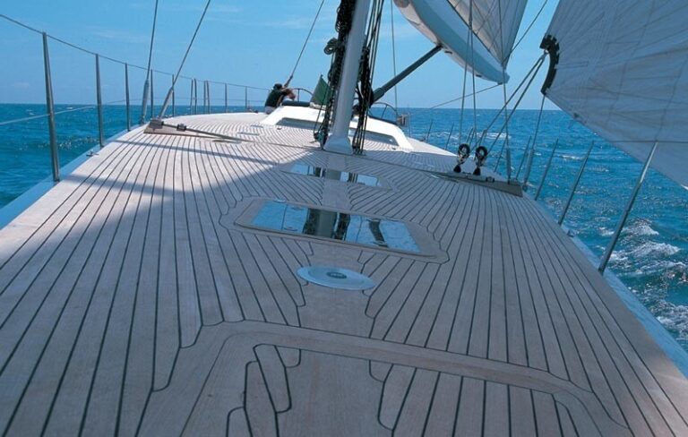 The 24m Yacht GENIE