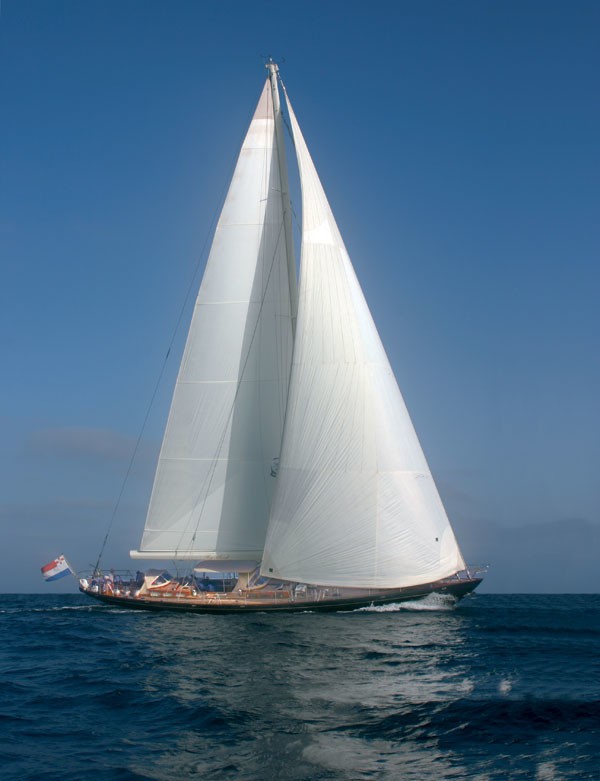 The 24m Yacht HEARTBEAT
