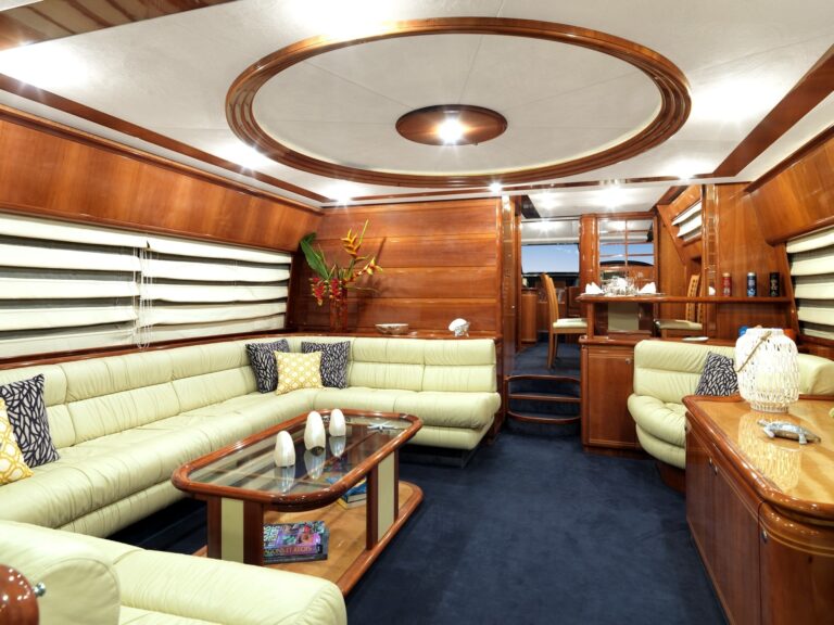 The 24m Yacht IROUE