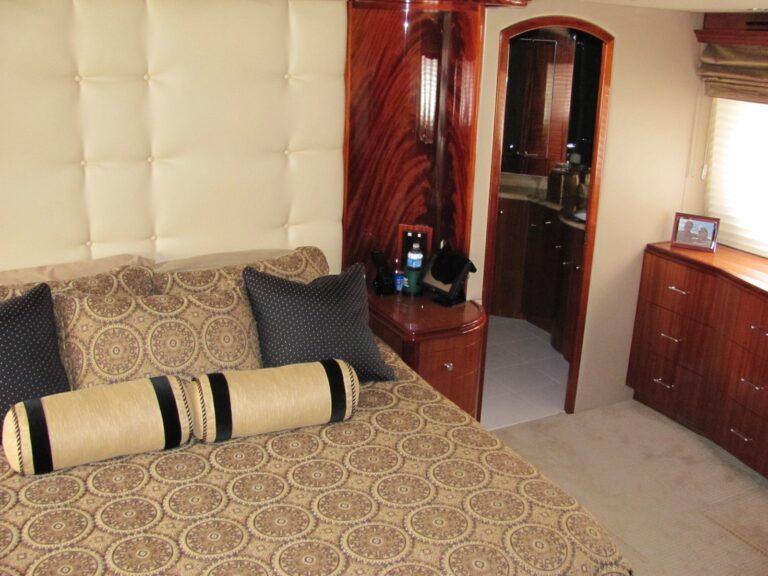 The 24m Yacht ISLAND COWBOY