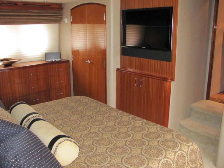 The 24m Yacht ISLAND COWBOY