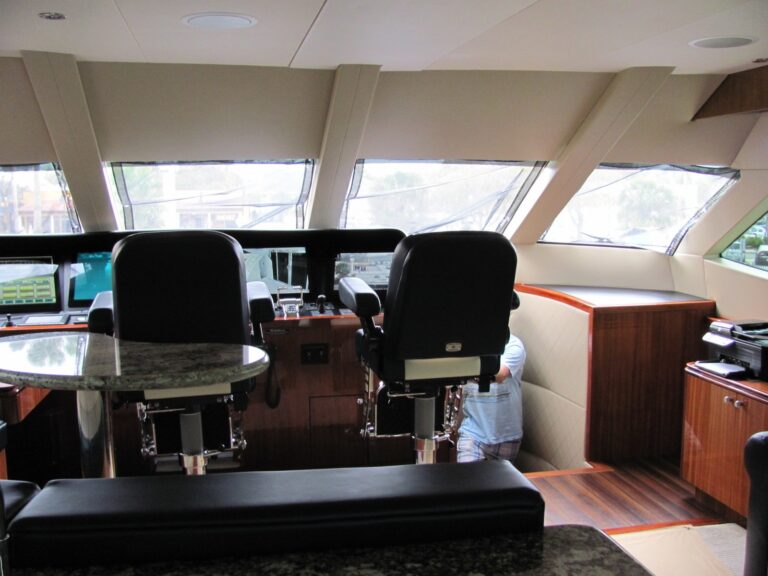 The 24m Yacht ISLAND COWBOY