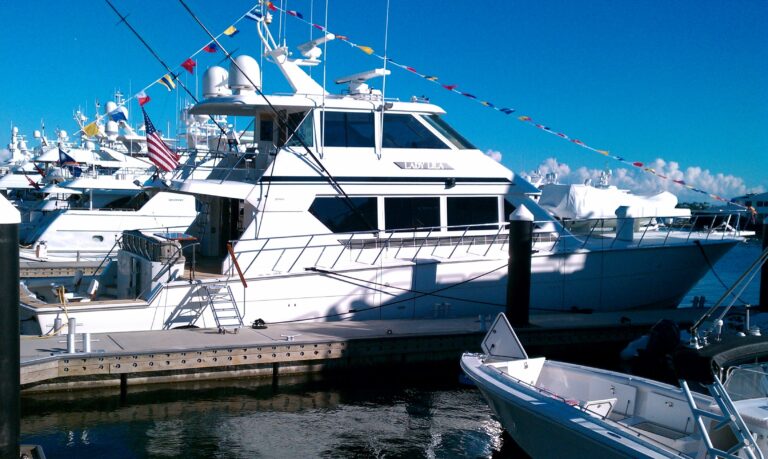 The 24m Yacht LADY LILA