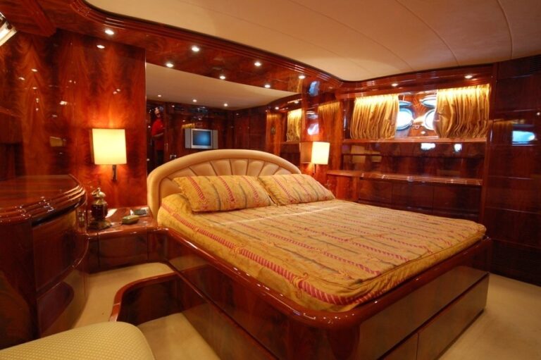 The 24m Yacht NEVER ONE