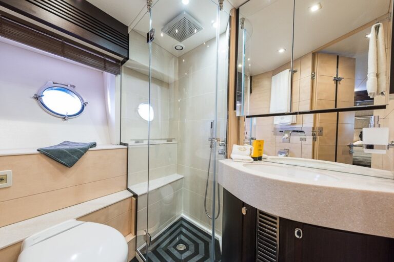 The 24m Yacht SEAWATER