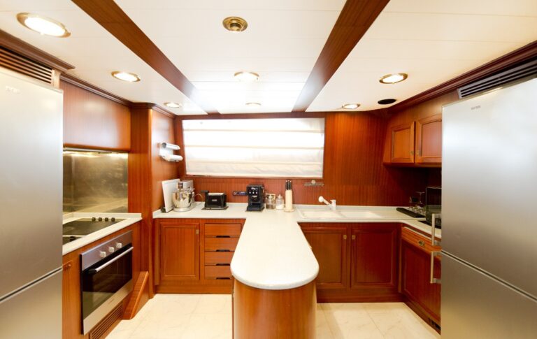 The 24m Yacht WOLF TWO
