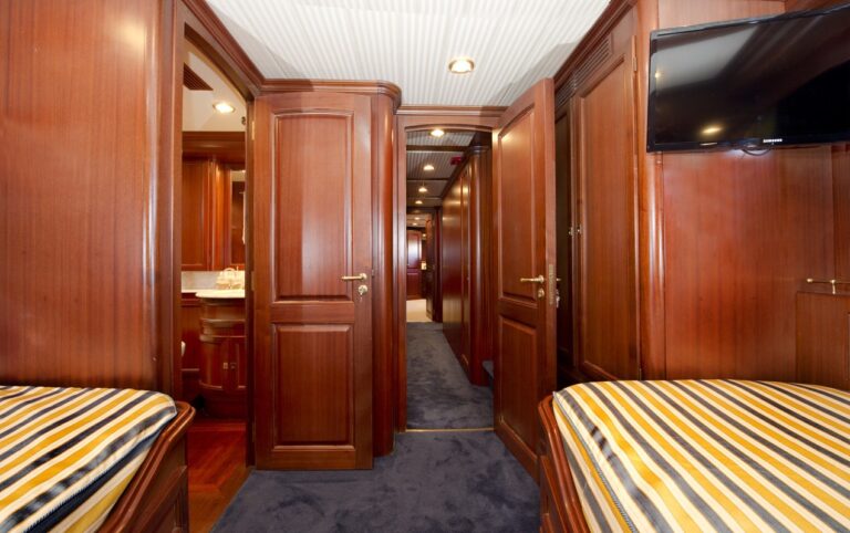 The 24m Yacht WOLF TWO