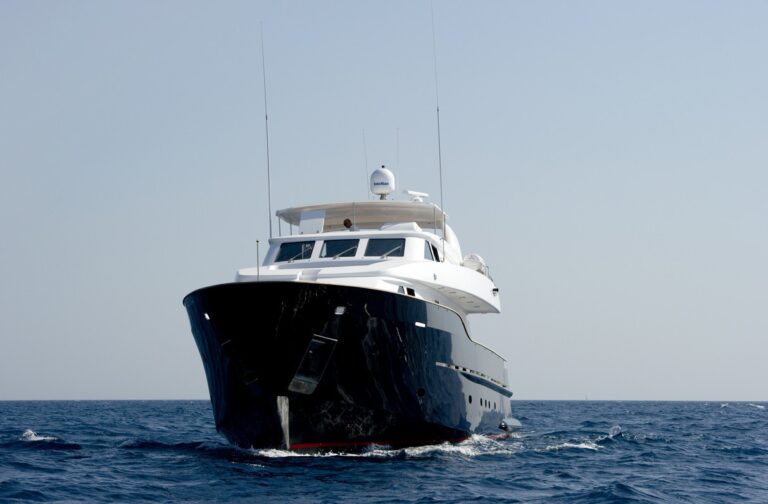 The 24m Yacht WOLF TWO