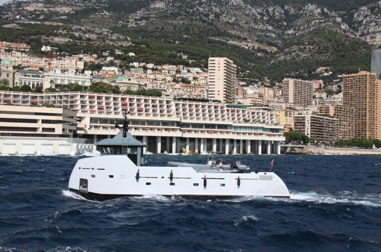 The 24m Yacht YXT ONE