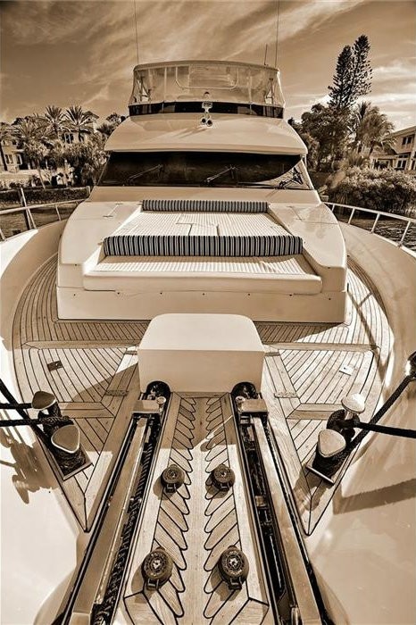The 25m Yacht ACQUAVIVA