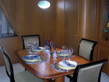 The 25m Yacht CAPTIVATOR