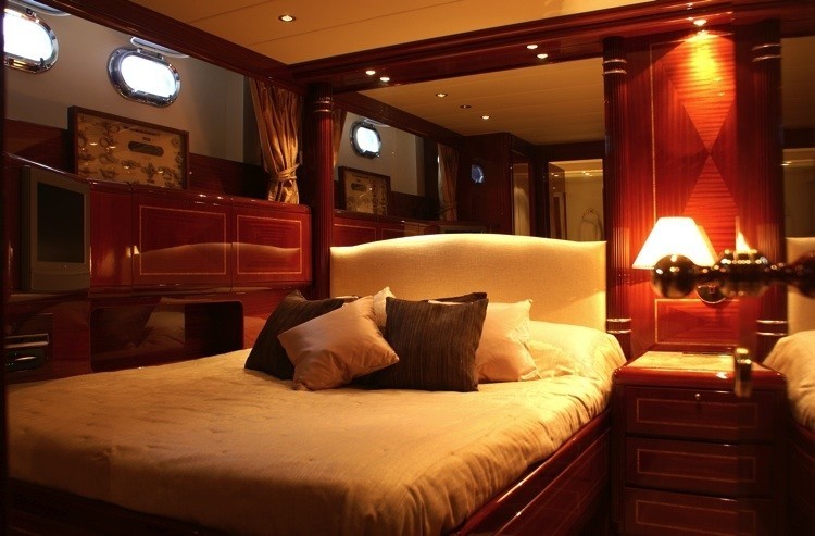 The 25m Yacht MORFISE