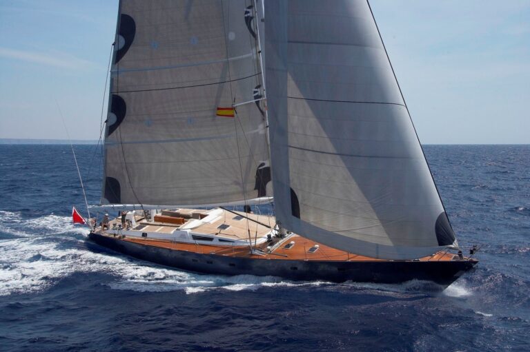 The 25m Yacht NOHEEA