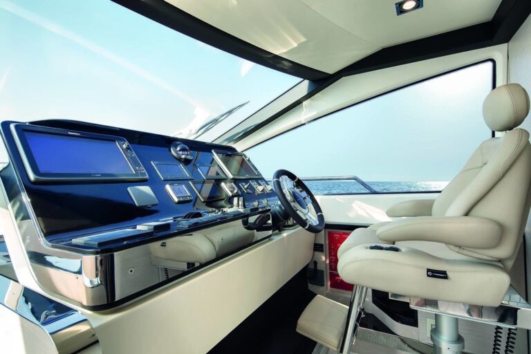 The 25m Yacht NORTH STAR
