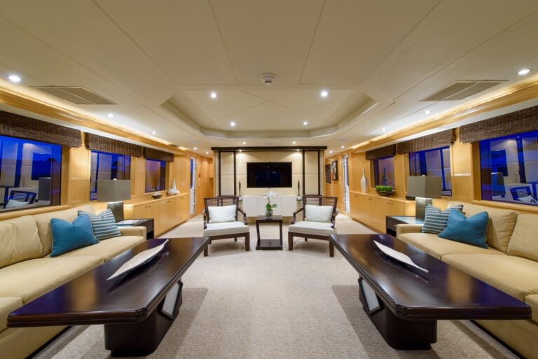 The 25m Yacht PERFECT LADY