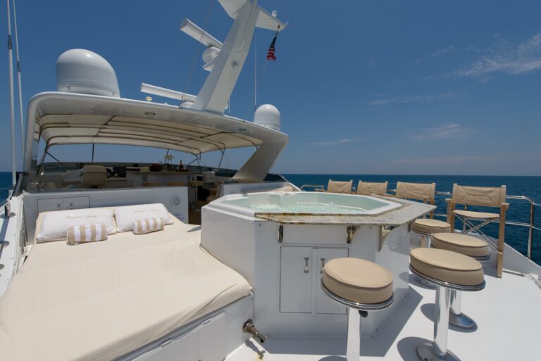 The 25m Yacht PERFECT LADY