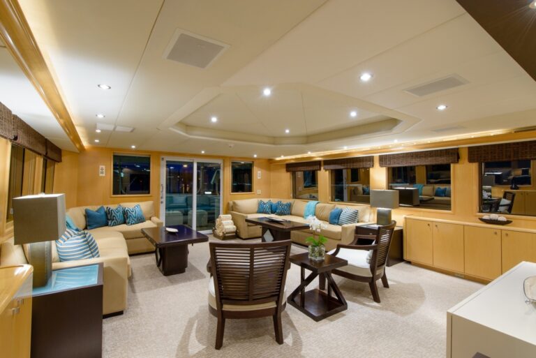 The 25m Yacht PERFECT LADY