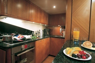 The 25m Yacht SERENITY