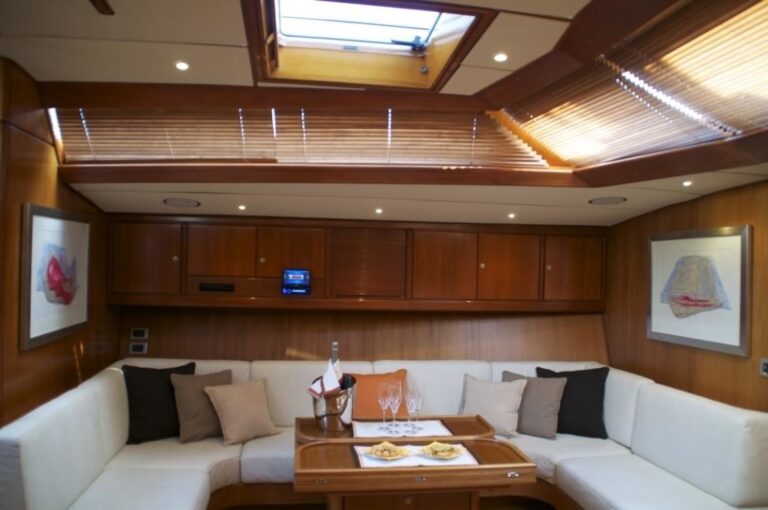 The 25m Yacht VOLADOR