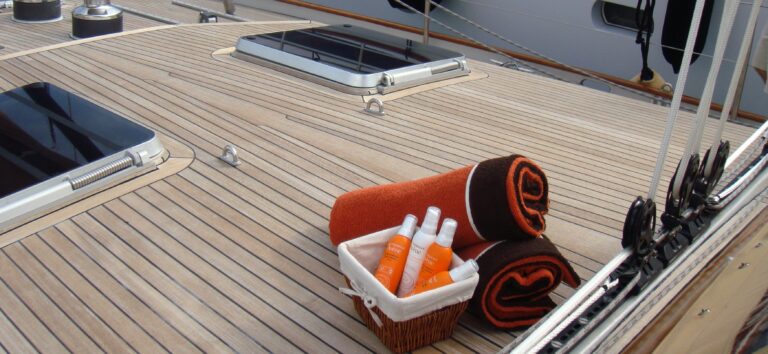 The 25m Yacht VOLADOR