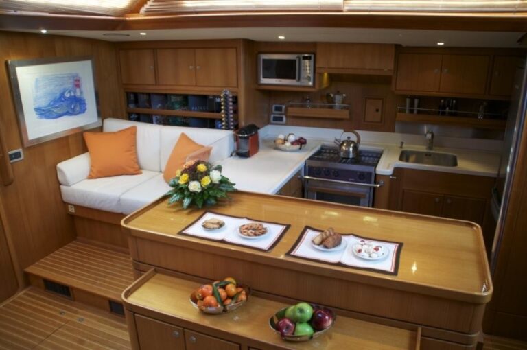 The 25m Yacht VOLADOR