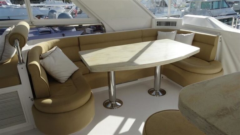 The 25m Yacht WILD DUCK