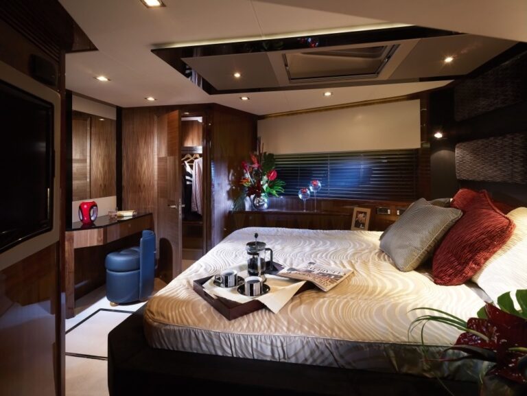 The 26m Yacht ALVIUM