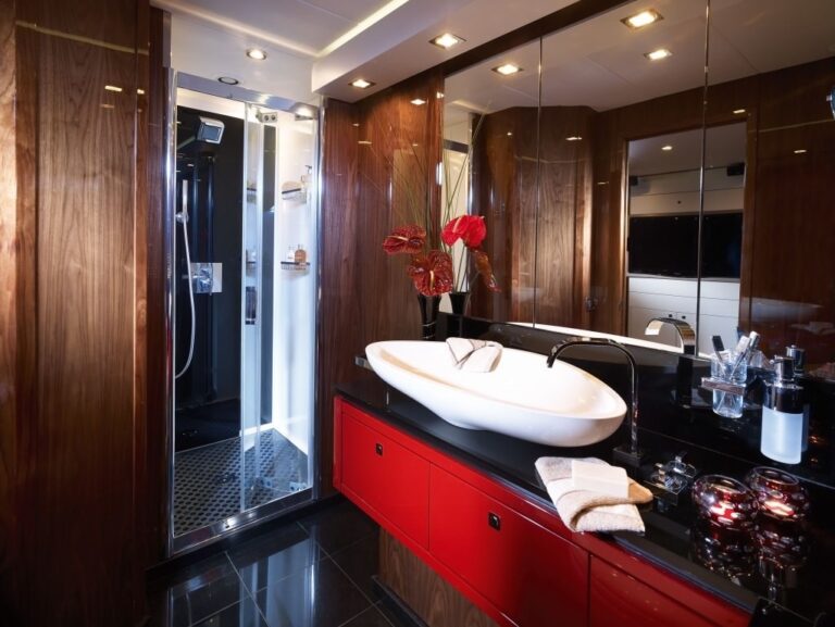 The 26m Yacht ALVIUM