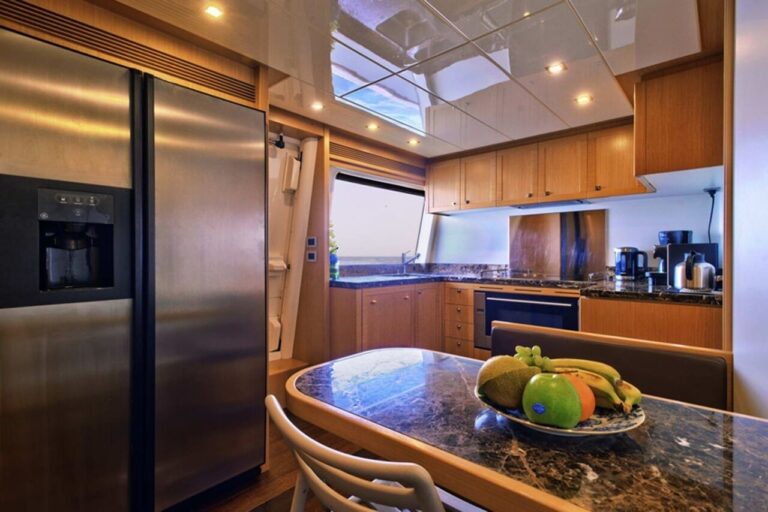 The 26m Yacht DANA
