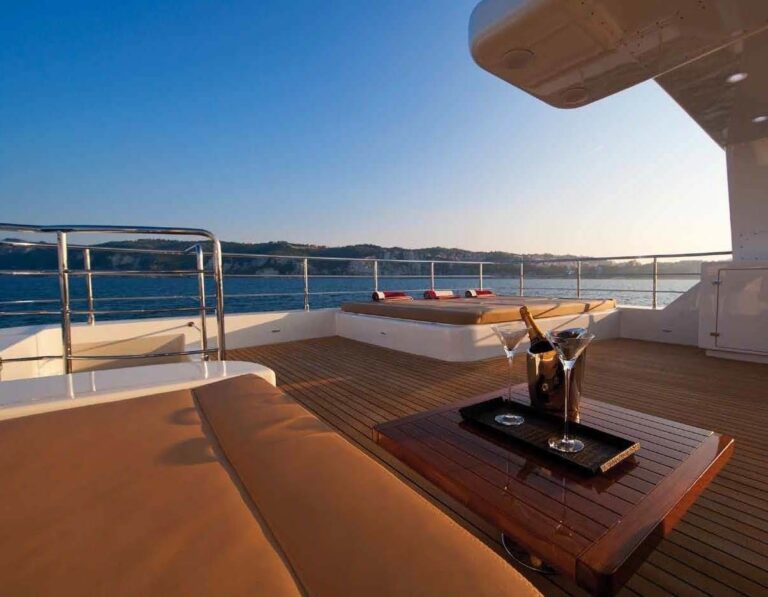 The 26m Yacht GRA NIL