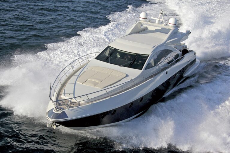 The 26m Yacht MR LOUIS
