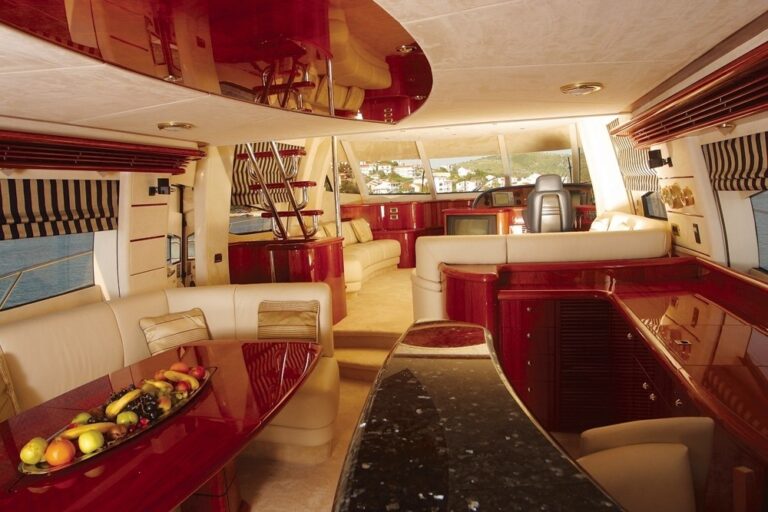 The 26m Yacht SIR OLIVER