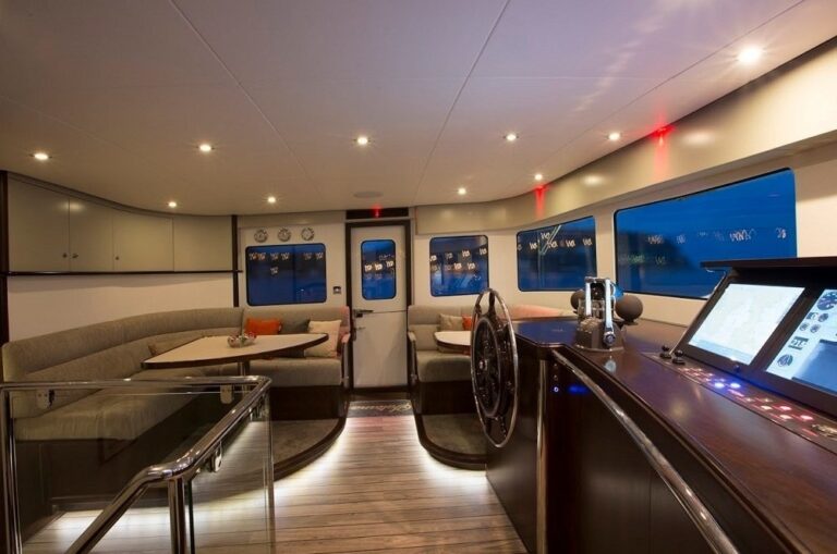 The 26m Yacht SULTANA