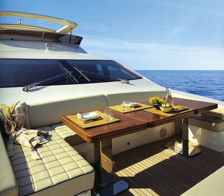 The 26m Yacht TROPICANA